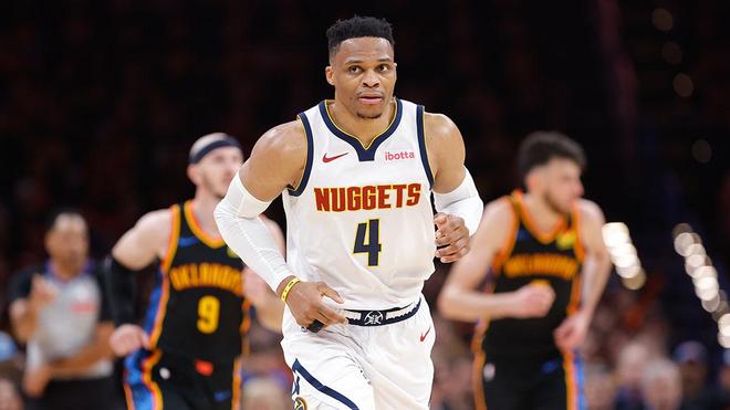 球员被迫中 球员被迫中