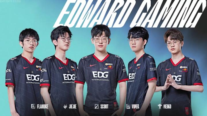 疑是足球世 疑是足球世