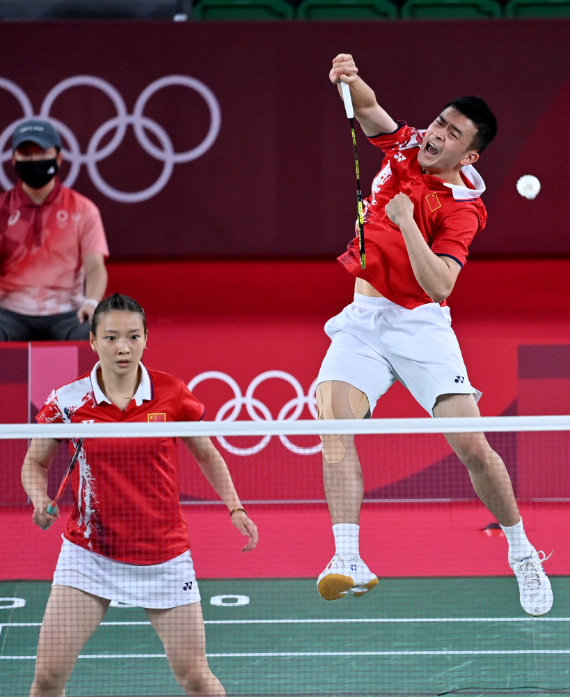 强队交手时 强队交手时